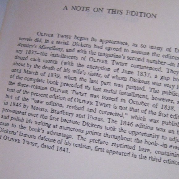 "CHARLES DICKENS A TALE OF TWO CITIES & OLIVER TWIST BOOKS" VINTAGE - Picture 9 of 13